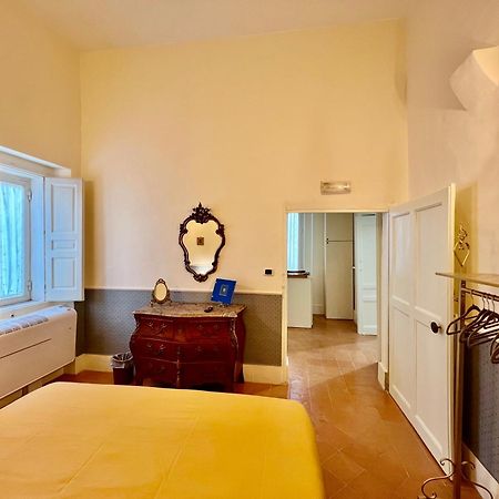 Casa Santangelo Suites Salerno Room photo